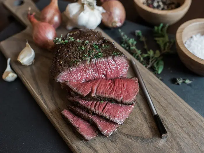 Master the Art of Grilling the Perfect Steak with a Wireless Meat Probe | Pro Grill